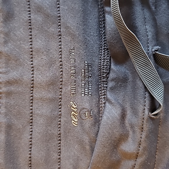 Aerie Joggers - Picture 2 of 3